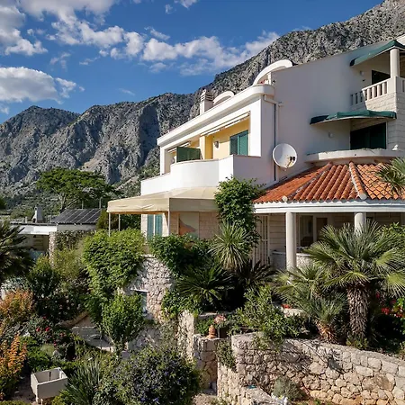 Apartamento Margitta Mit Pool, Tennisplatz Und Meerblick
